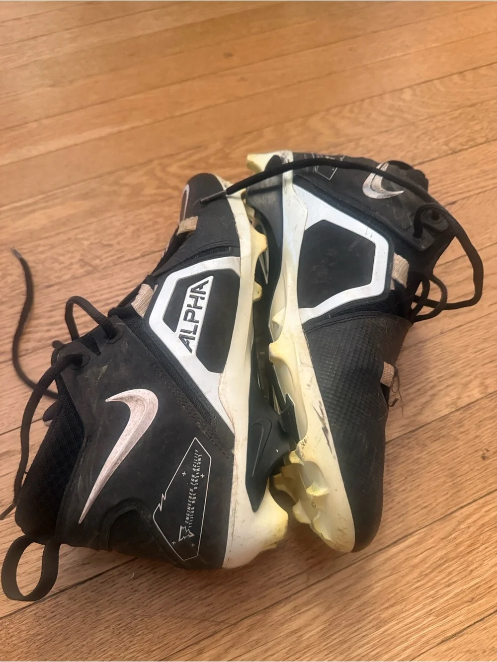 Nike Alpha Menace Pro 3 Boots
